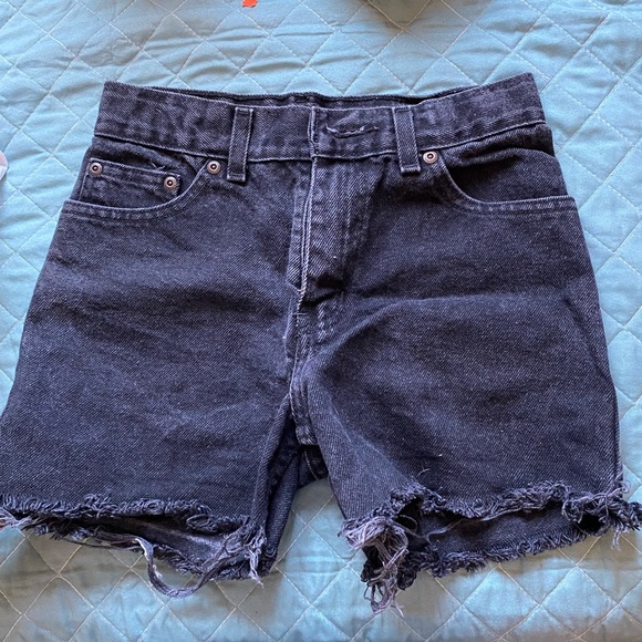 Shorts - Picture 2 of 3